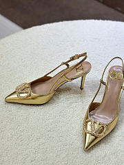 VLTN Vlogo Signature Slingback Pump In Gold Laminated Nappa Leather 80mm  - 5