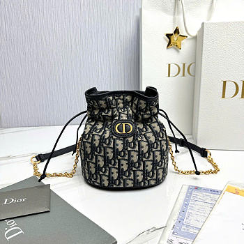 Dior 30 Montaigne Mini Bucket Bag with Drawstring Blue Dior Oblique Jacquard - 18.5x16x13cm 