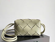 Bottega Veneta Small Cassette Camera Bag Travertine - 22x14.5x7.5cm - 1