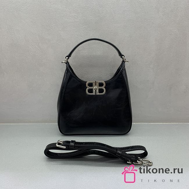 Balenciaga BB Soft Small Hobo Bag in Black - 20x20x8cm - 1