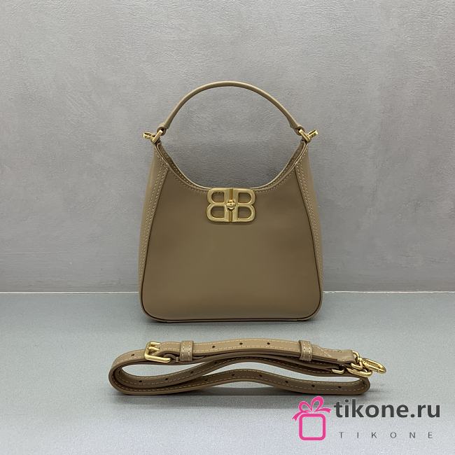 Balenciaga BB Soft Small Hobo Bag in Beige - 20x20x8cm - 1