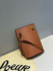 Loewe Dice Pocket In Classic Calfskin Brown - 20.5x12.7x4.5cm - 6