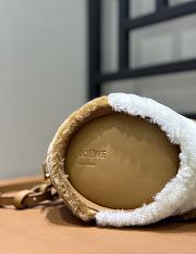 Loewe Hamster Bag In Shearling Caramel - 21x15x13cm - 5