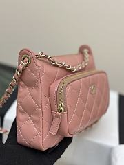 Chanel Clutch With Chain Lambskin Gold Tone Metal Pink - 21×15×7.5cm - 3