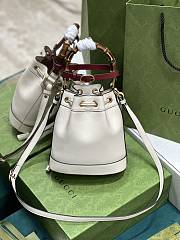 Gucci Diane Bucket Leather White - 30.5x19x6cm - 5