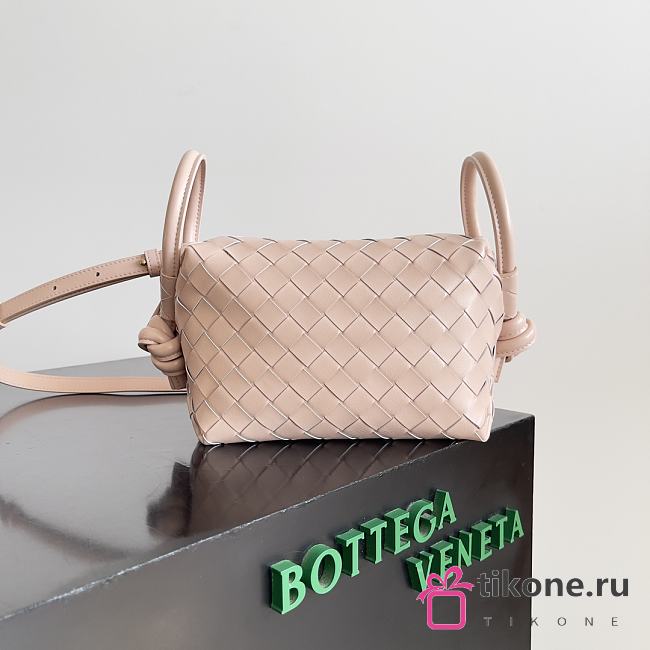 Bottega Veneta Loop Top Handle Cameo - 19x12x9cm - 1