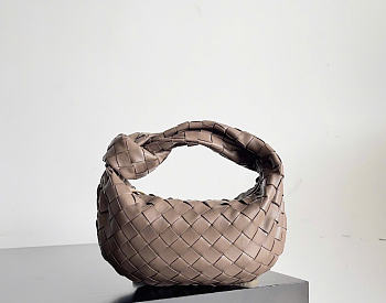 Bottega Veneta Mini Jodie Pinecone - 28x23x8cm