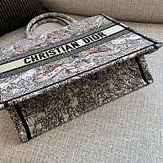 Medium Dior Book Tote Latte Embroidery with Multicolor Dior Around the World Motif - 36x27.5x16.5cm - 6