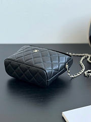 Chanel Hobo Caviar Leather Black - 21.5x19x6cm - 5