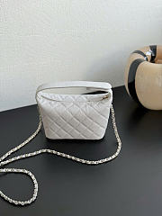 Chanel Hobo Caviar Leather White - 21.5x19x6cm - 5