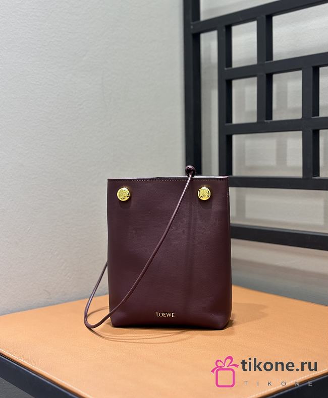 Loewe Pebble Pouch In Smooth Calfskin Burgundy - 21.5x17x7cm - 1