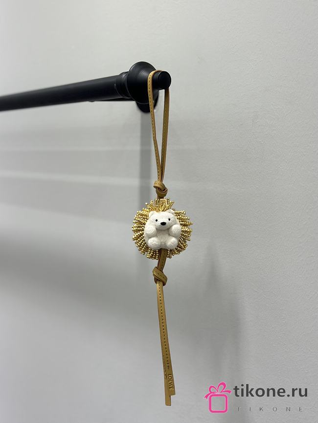 Loewe Hedgehog Charm In Felt Beads And Calfskin Gold/ Soft White - 1