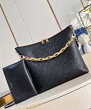 LV Coussin Hobo MM Black M12068 - 38x33x10cm - 1