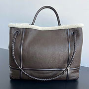 Bottega Veneta Large Andiamo Merinos Aviator Bag in Pondant - 25x22x10.5cm - 3