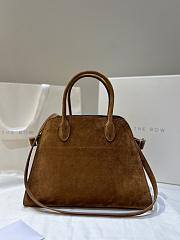 The Row Soft Margaux 12 Bag in Suede Gold - 32x25x15cm - 1