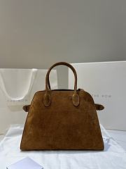 The Row Soft Margaux 12 Bag in Suede Gold - 32x25x15cm - 5