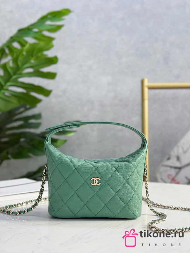 Chanel Hobo Caviar Leather Green - 21.5x19x6cm - 1