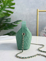 Chanel Hobo Caviar Leather Green - 21.5x19x6cm - 5