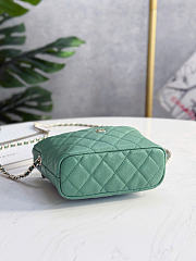 Chanel Hobo Caviar Leather Green - 21.5x19x6cm - 2