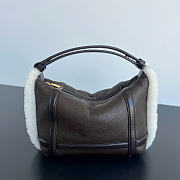 Bottega Veneta Wallace Merinos Aviator Bag in Pondant - 20x13x9.5cm - 1