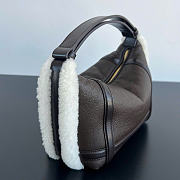 Bottega Veneta Wallace Merinos Aviator Bag in Pondant - 20x13x9.5cm - 4