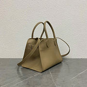 The Row Soft Margaux 10 Bag in Grained Milk Tea - 25.5x18x19cm - 3