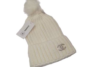 Gift Chanel Beanie White 1