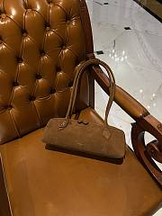 Alaia Le Teckel Medium Bag In Suede Goatskin Brown - 33x11x10cm - 3