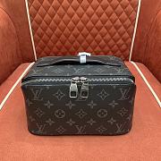 LV Toiletry Bag Monogram Eclipse Canvas M11508 - 24x13x13cm - 6