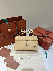 Loro Piana Extra Bag L27 Ostrich Leather Beige - 27x16x10 cm - 1