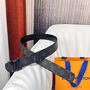 LV Dimension 40mm Reversible Belt Monogram Eclipse Canvas M8962U - 2