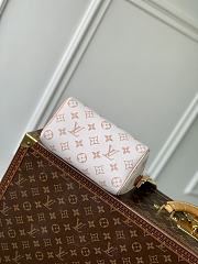 LV Speedy 18 Mastic Cream - 18x12x10cm - 6