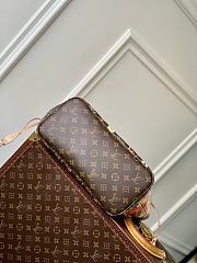 LV x TM Neverfull MM M13271 - 31x28x14cm - 4