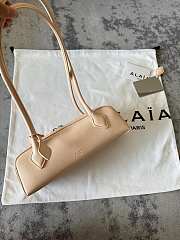 Alaia Le Teckel Small Bag In Goatskin Nude - 27x8x9cm - 6