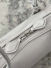 Alaia Le Teckel Small Bag In Goatskin White Gray - 27x8x9cm - 3