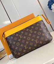 LV Pochette Voyage Souple Safran Yellow M13199 - 30x21x7.5cm - 4