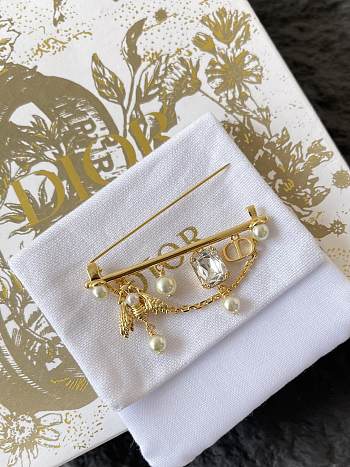 Dior Petit CD Brooch Gold Finish Metal with White Resin Pearls and a Silver Tone Crystal