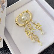 Dior 30 Montaigne Jolie Brooch Gold Finish Metal and White Resin Pearls - 1