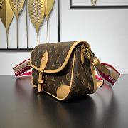 LV Diane Satchel Monogram Canvas Fuchsia M46049 - 24x15x9cm - 3