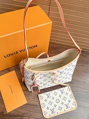 LV CarryAll PM Monogram Jacquard Multicolor Beige M24707 - 29x24x12cm - 2