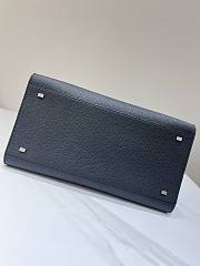 The Row Soft Margaux 15 Bag in Grained Calfskin Leather Black - 38x24x27cm - 6