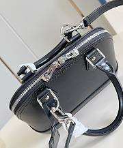 LV Alma BB Epi Leather Black M24645 - 23.5x17.5x11.5cm - 2