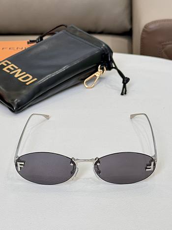 Sunglasses Fendi First FE4075US 30A