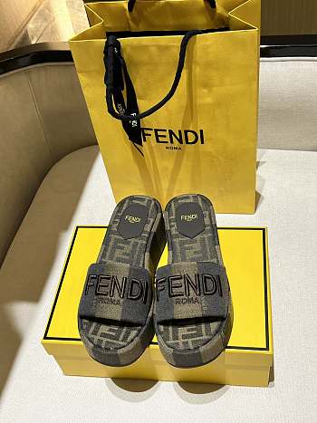 Fendi Sunshine Brown Fabric Flatform Slides