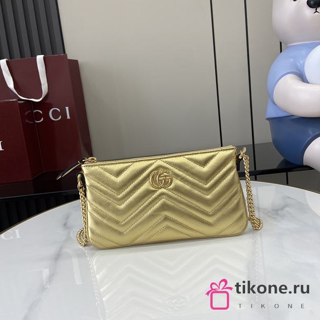 Gucci GG Marmont Super Mini Bag Gold Metallic Chevron Leather - 22x12x2cm - 1