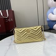 Gucci GG Marmont Super Mini Bag Gold Metallic Chevron Leather - 22x12x2cm - 1