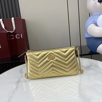 Gucci GG Marmont Super Mini Bag Gold Metallic Chevron Leather - 22x12x2cm