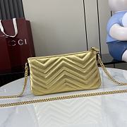 Gucci GG Marmont Super Mini Bag Gold Metallic Chevron Leather - 22x12x2cm - 4