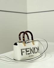 Fendi Mini By The Way Off White Python and Leather - 20.5x9x12cm - 2