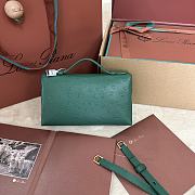 Polo Piana Extra Pocket L19 Ostrich Leather Green Malachite Gold Hardware - 11x19x7cm - 6